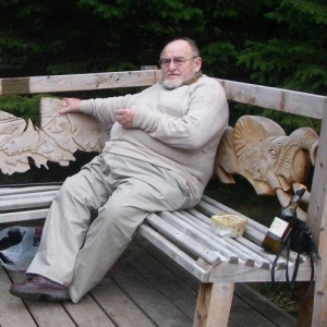 Mums Bench